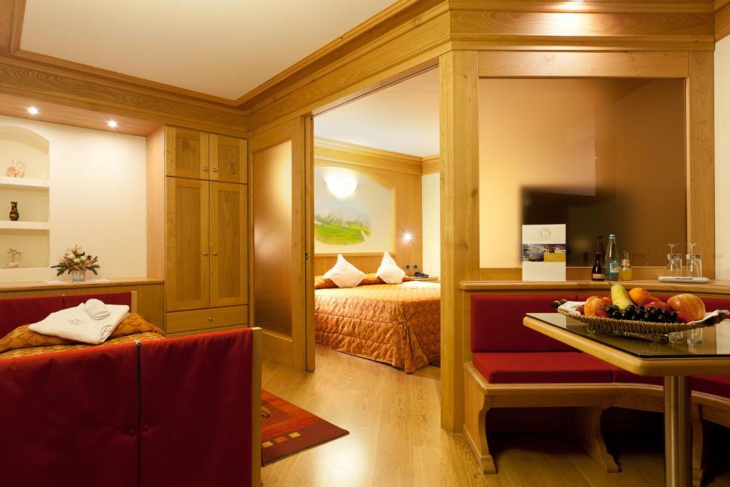 Hotel Baita Montana Livigno Habitación foto